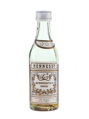 Hennessy 3 Star Bottled 1960s 5cl / 40%