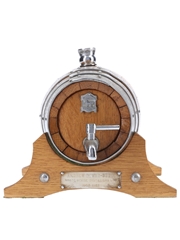 White Horse Whisky Barrel Dispenser Andrew Dewar-Durie, White Horse Distillers Ltd. 1968-1983 16.5cm x 21.5cm x 10.5cm