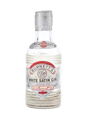 Sir Robert Burnett's White Satin Rum Bottled 1950s-1960s 5cl / 43%