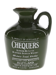 Chequers Superb De Luxe Ceramic Decanter Bottled 1970s 5cl / 40%