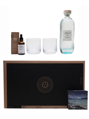 Isle Of Harris Gin With Glasses Set  70cl & 5cl