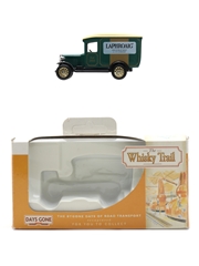 Laphroaig Chevrolet Van Lledo Collectibles - The Bygone Days Of Road Transport 8cm x 4.5cm x 3cm