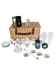 Hendrick's Lunar Gin Hamper Set