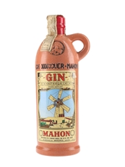 Mahon Gin Bottled 1960s-1970s 50cl / 38%