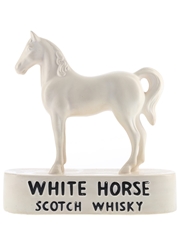 White Horse Scotch Whisky Ceramic Figurine Kelsboro Ware 22cm x 21xm