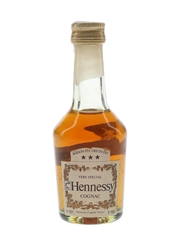 Hennessy 3 Star VS Bottled 1970s 5cl / 40%