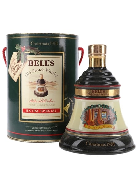 Bell's Christmas 1991 Ceramic Decanter The Art Of Distilling 70cl / 40%