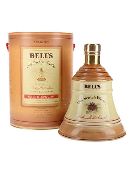 Bell's Extra Special Ceramic Decanter Bottled 1980s 75cl / 43%