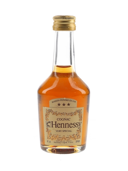 Hennessy 3 Star VS Bottled 1970s 5cl / 40%