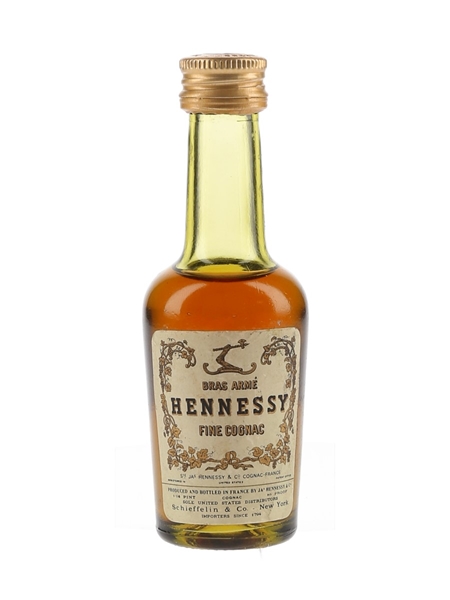 Hennessy Bras Arme Bottled 1970s - Schieffelin & Co 2.9cl / 40%