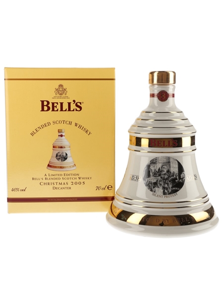 Bell's Christmas 2005 Ceramic Decanter Silent Protest 70cl / 40%