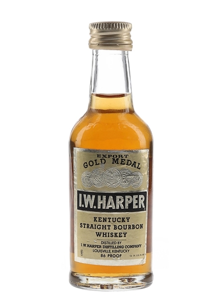 I W Harper 4 Year Old Gold Medal Bottled 1970s 5cl / 43%