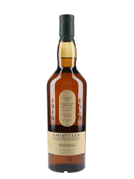 Lagavulin Natural Cask Strength Bottled 2017 - Distillery Exclusive 70cl / 54.1%