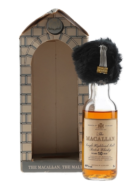 Macallan 10 Year Old Scots Guard Miniature Bottled 1980s 5cl / 40%