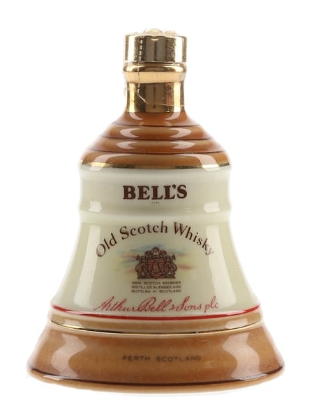 Bell's Old Scotch Whisky Ceramic Decanter Bottled 1980s 5cl / 43%