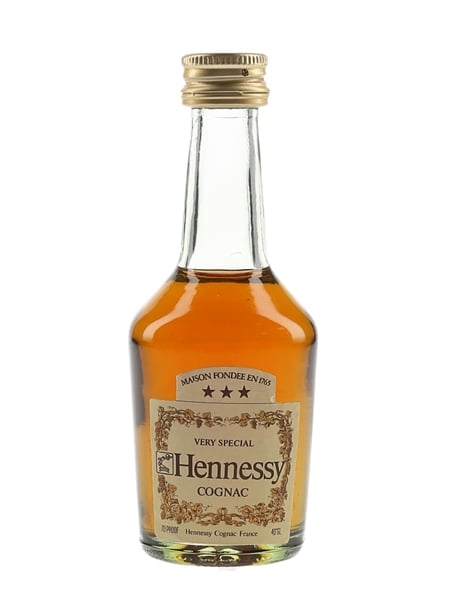 Hennessy 3 Star VS Bottled 1970s 4cl / 40%