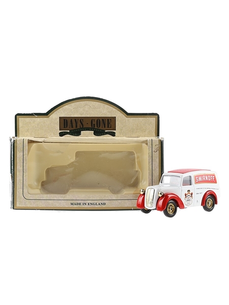 Smirnoff Morris Z Van Lledo Collectibles - The Bygone Days Of Road Transport 7.5cm x 4.5cm x 4cm