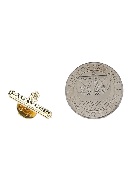 Lagavulin Pin Badge & Ardbog Day 2013 Token  