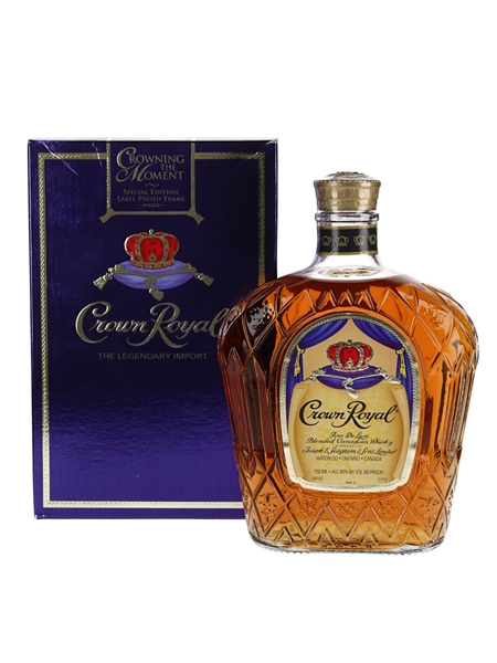 Crown Royal Fine De Luxe Bottled 1980s-1990s 75cl / 40%