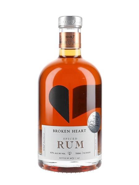 Broken Heart Spiced Rum New Zealand 70cl / 40%