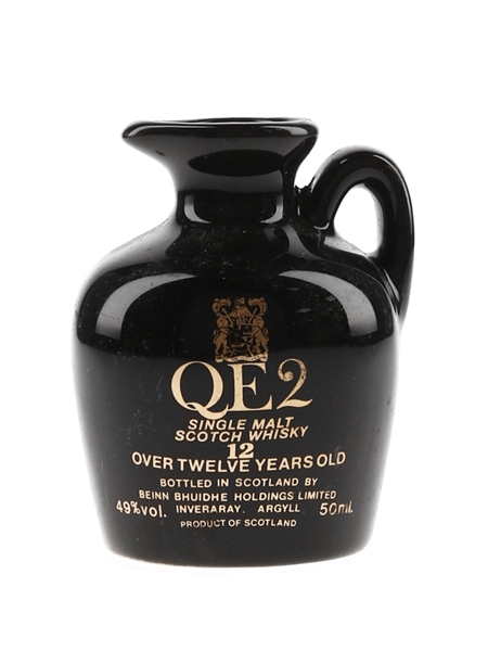 QE2 12 Year Old Ceramic Decanter Bottled 1980s 5cl / 49%