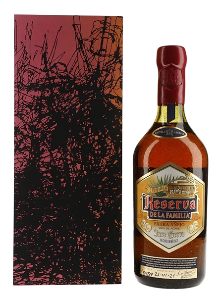 Jose Cuervo Reserva De La Familia Extra Anejo Coleccion 2019 70cl / 38%