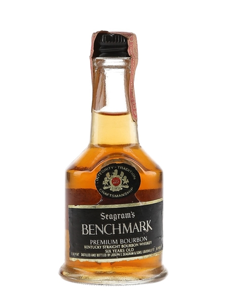 Benchmark Premium 6 Year Old Bourbon Bottled 1970s 4.7cl / 43%