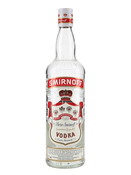 Smirnoff Red Label Bottled 1980s - International Distillers & Vintners Ltd 75cl / 37.5%