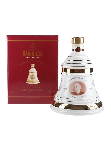 Bell's Christmas 2000 Ceramic Decanter Cherrybank Centre 70cl / 40%