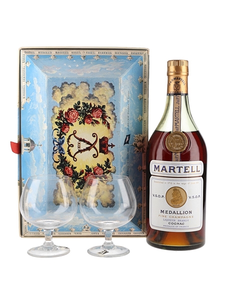 Martell Medallion VSOP Castle & Maze Gift Set Bottled 1960s-1970s - UK Release 68cl / 40%