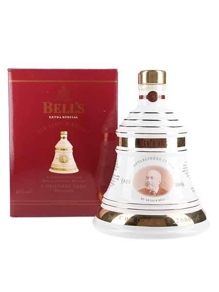 Bell's Christmas 2000 Ceramic Decanter Cherrybank Centre 70cl / 40%