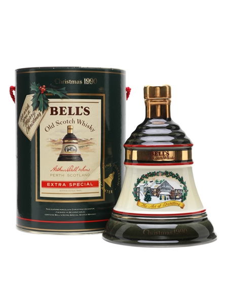 Bell's Decanter Christmas 1990 Ceramic Decanter 75cl / 43%