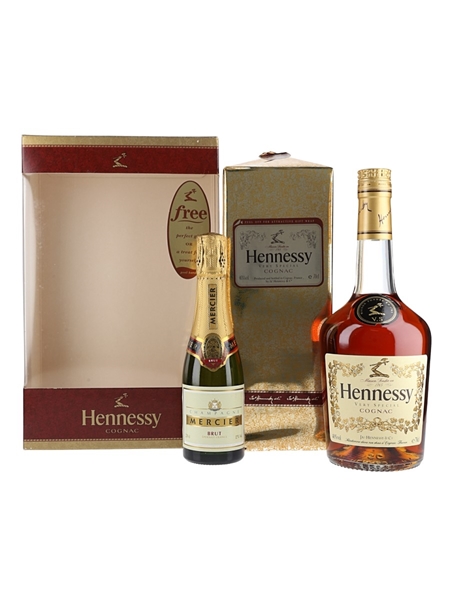 Hennessy VS Gift Pack Bottled 1990s 90cl / 40%