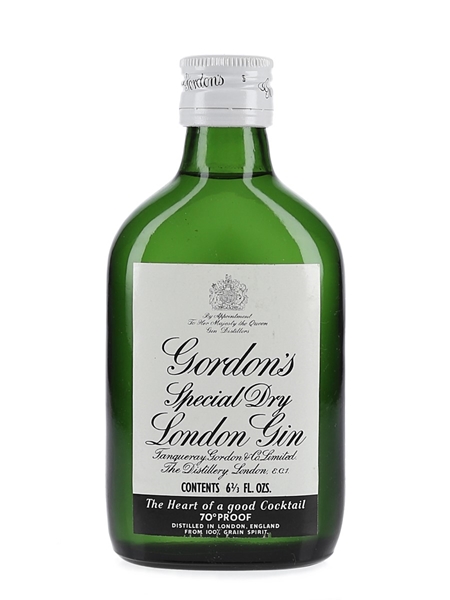 Gordon's Special Dry London Gin Bottled 1960s 18.9cl / 40%