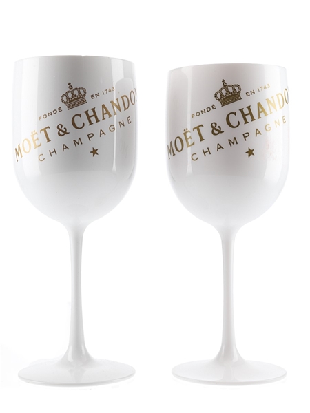 Moet & Chandon Plastic Glasses  2 x 22cm Tall