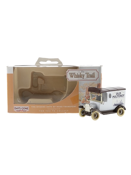 Old Pulteney Renault Van Lledo Collectibles - The Bygone Days Of Road Transport 