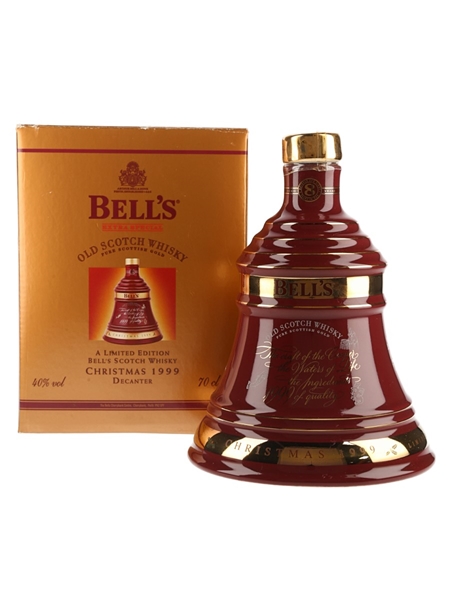 Bell's Christmas 1999 8 Year Old Ceramic Decanter  70cl / 40%