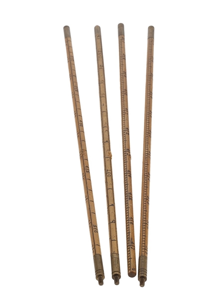 A Vintage Collapsible Gauging Rod  122cm Tall