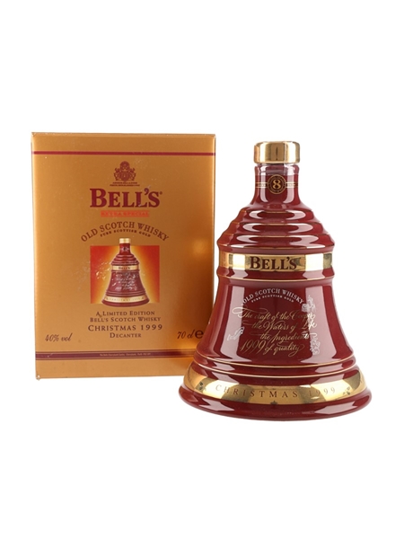 Bell's Christmas 1999 8 Year Old Ceramic Decanter  70cl / 40%