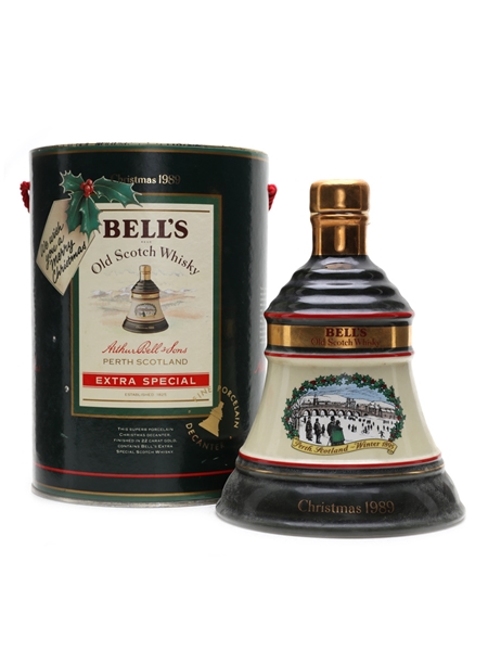 Bell's Decanter Christmas 1989 Ceramic Decanter 75cl / 43%