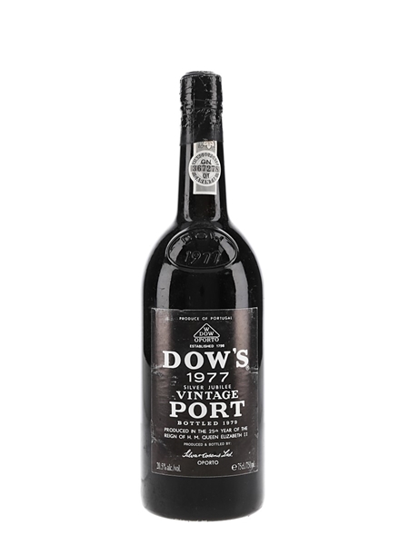 1977 Dow's Vintage Port Bottled 1979 - Silver Jubilee 75cl / 20.5%