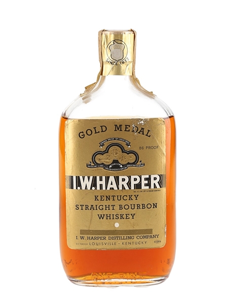 I W Harper Gold Medal Bottled 1960s 47.3cl / 43%