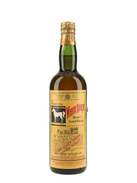 White Horse Spring Cap Bottled 1960s - Duty Free 75cl / 43%