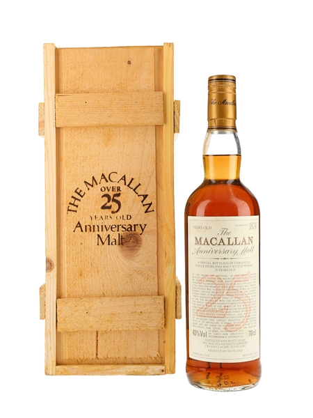 Macallan 1974 25 Year Old Anniversary Malt Bottled 1999 70cl / 43%