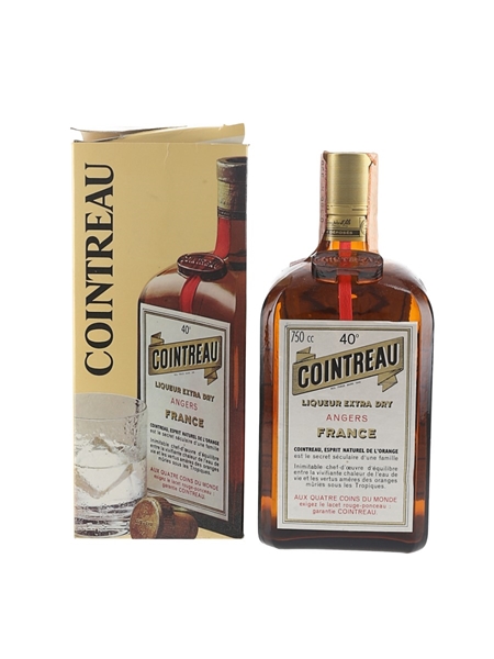 Cointreau Extra Dry Bottled 1970s 75cl / 40%
