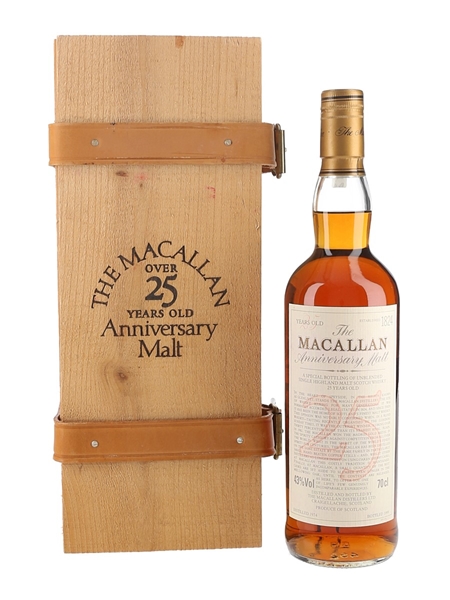 Macallan 1974 25 Year Old Anniversary Malt Bottled 1999 70cl / 43%