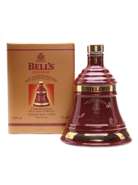 Bell's Decanter Christmas 1999 Ceramic Decanter 70cl / 40%