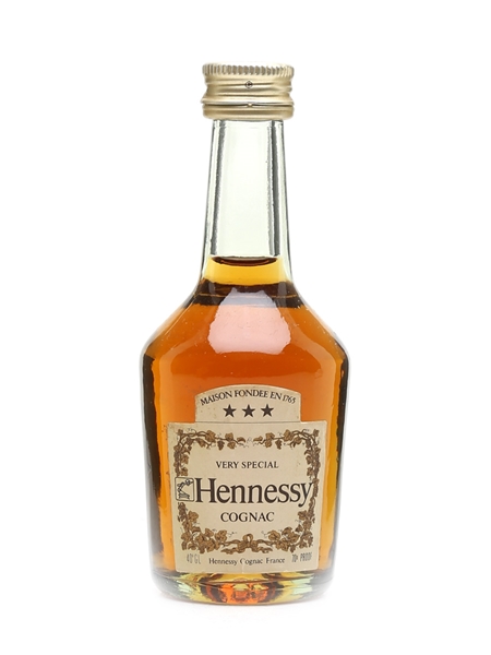 Hennessy 3 Star VS Bottled 1970s 5cl / 40%