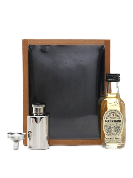 Glen Grant 5 Year Old, Hip Flask & Funnel Vintage Marque 5cl / 40%