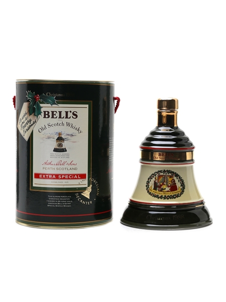 Bell's Ceramic Decanter Christmas 1988 75cl / 43%